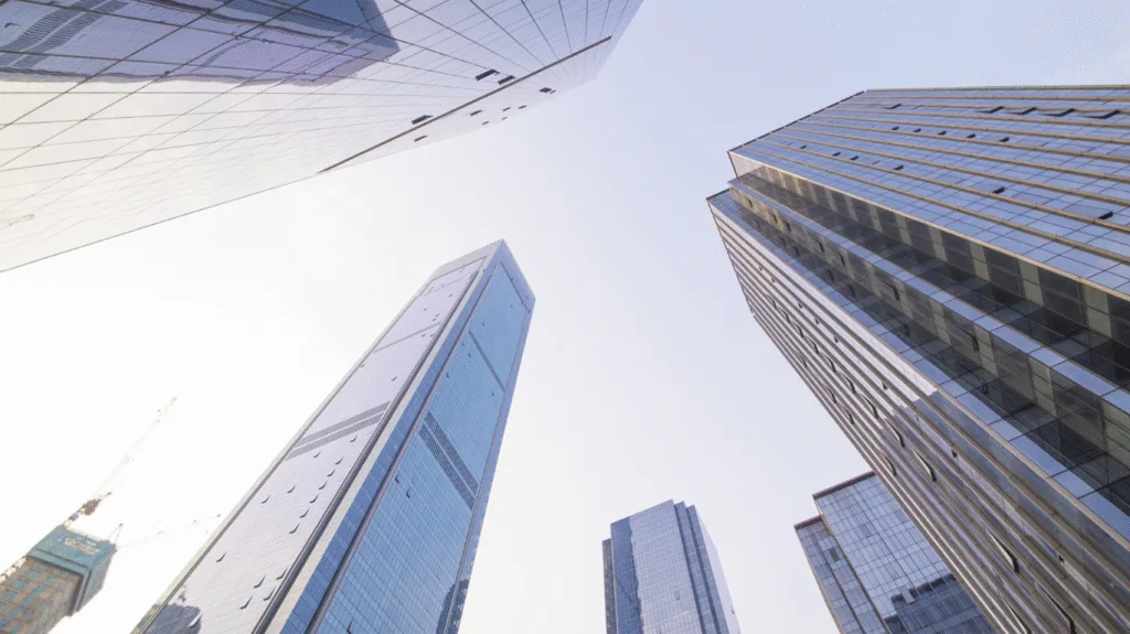 What is the skyscraper technique and how to use it to create content that earns backlinks?