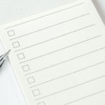 How do I choose the right blog niche in 2025 without overcomplicating it?